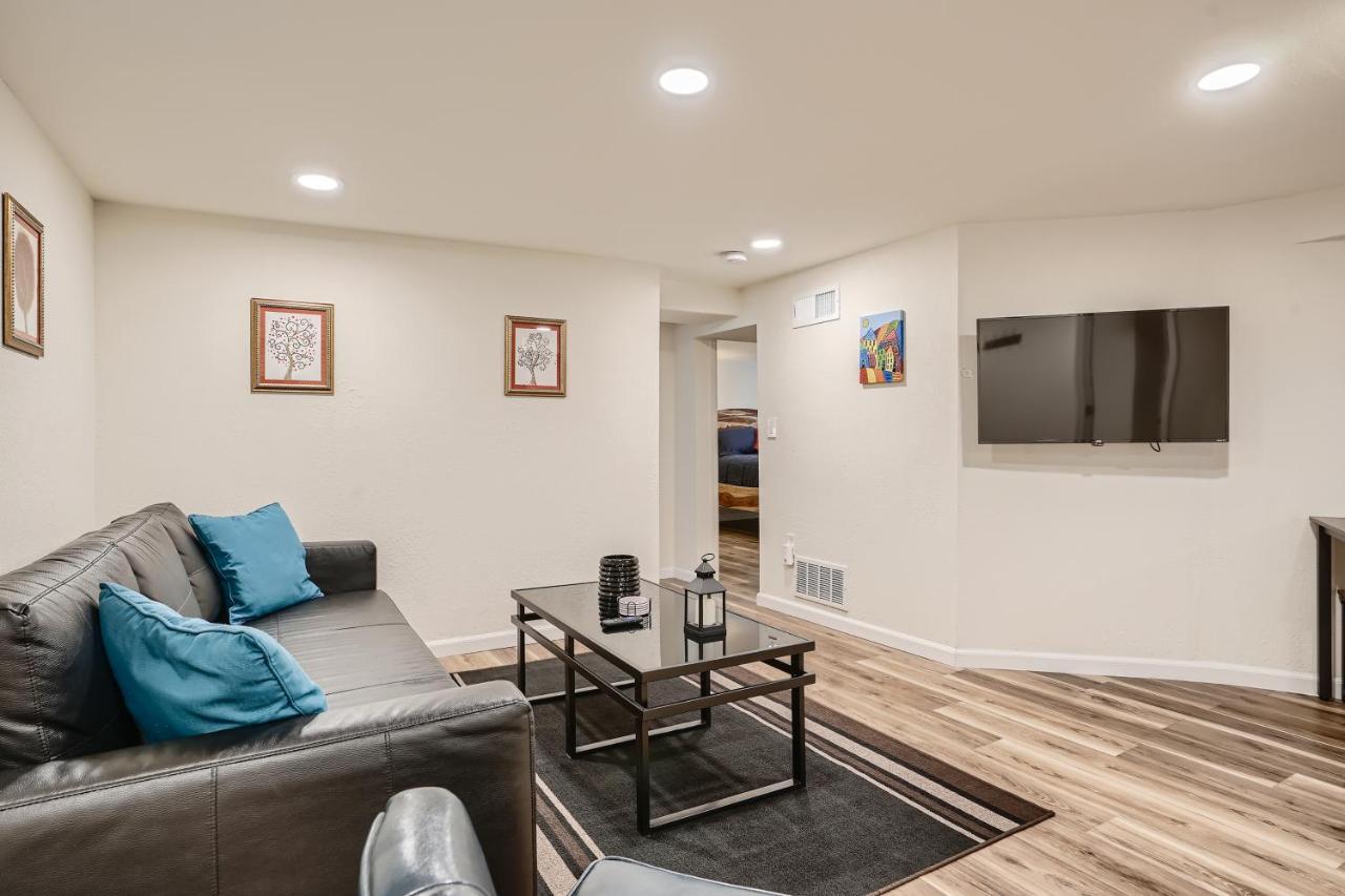 Sloans Lake Getaway - Basement Apartment Near Broncos And Downtown Denver 莱克伍德 外观 照片