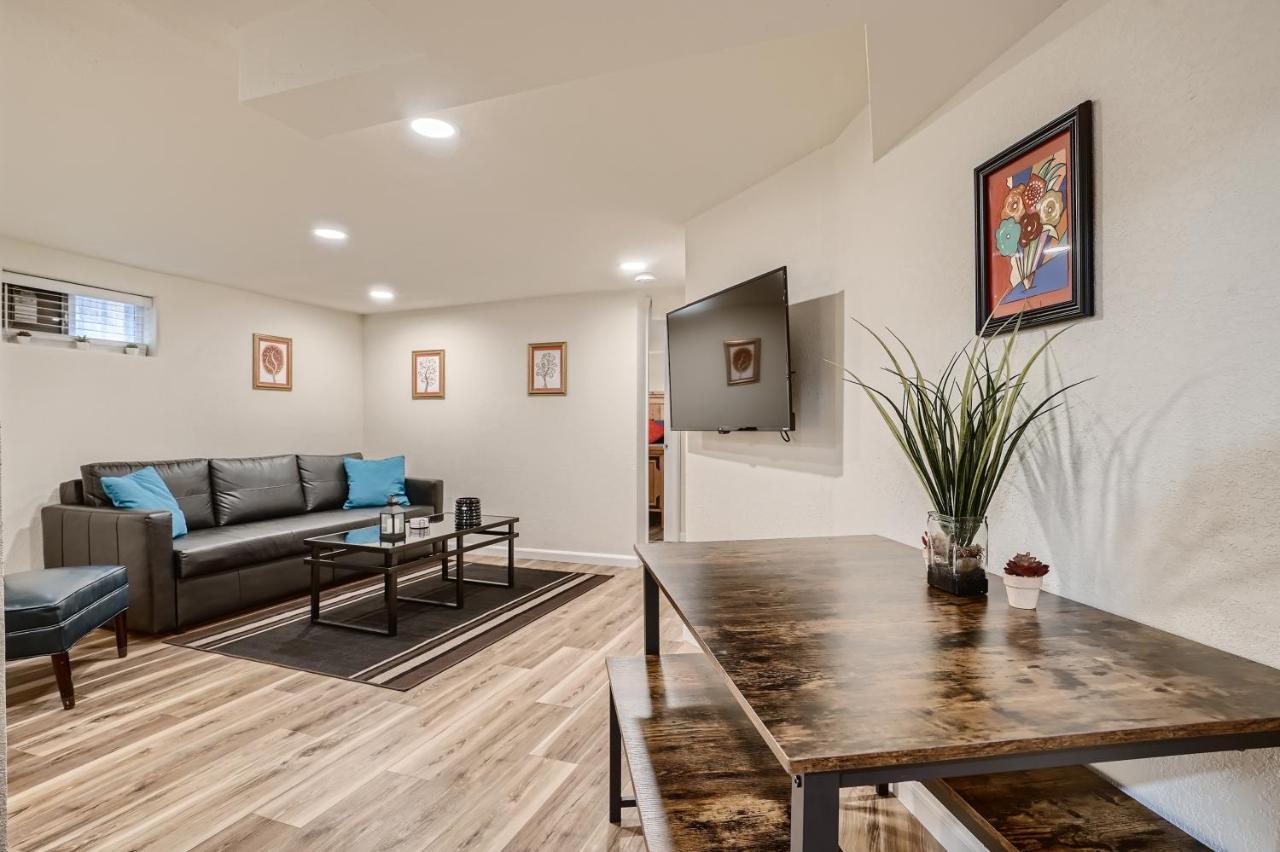 Sloans Lake Getaway - Basement Apartment Near Broncos And Downtown Denver 莱克伍德 外观 照片